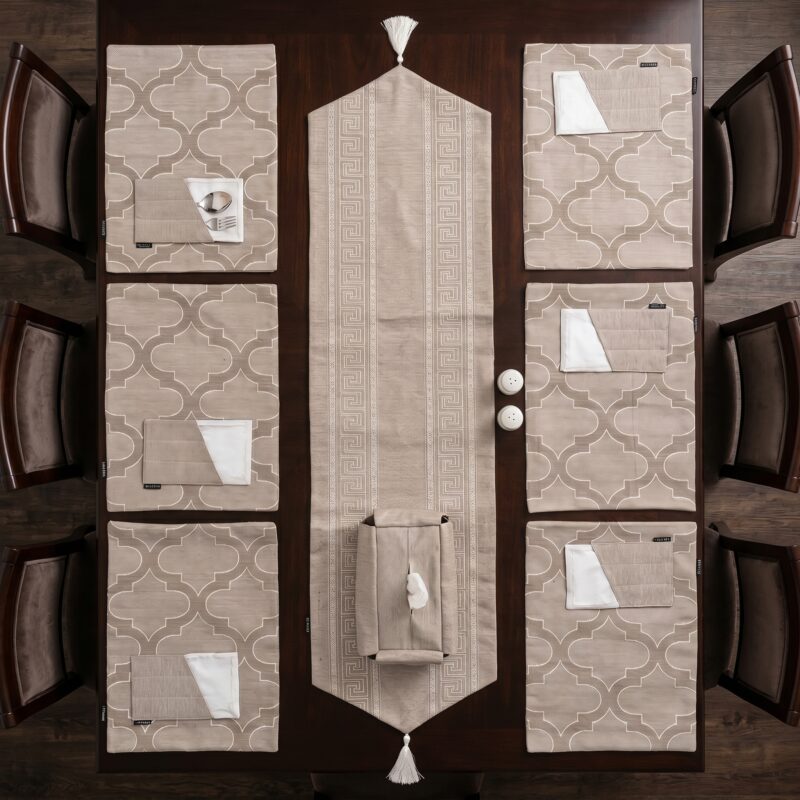 sandy-meander-table-runner-mat-set-2